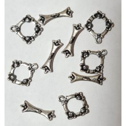 Toggle Clasp - Round Flowers