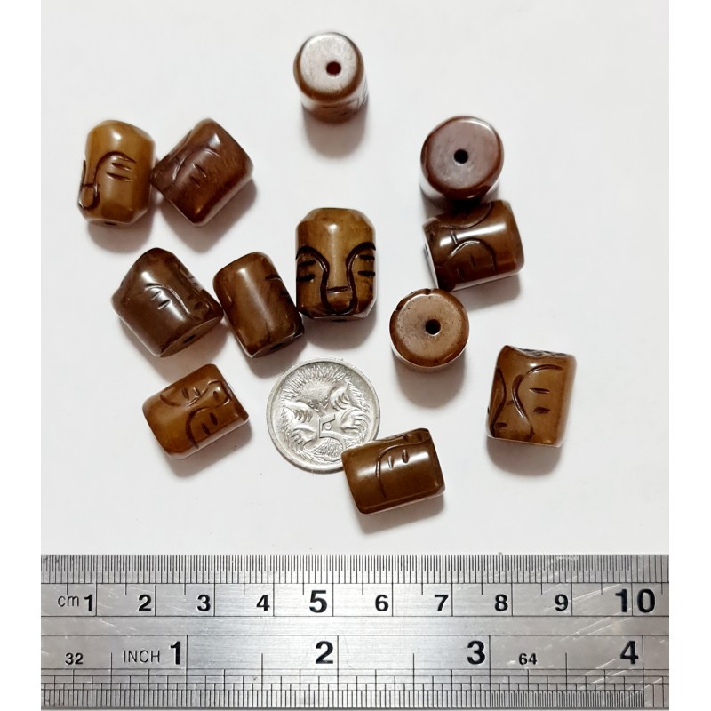 Mixed Lot - 6 - Carved Jade